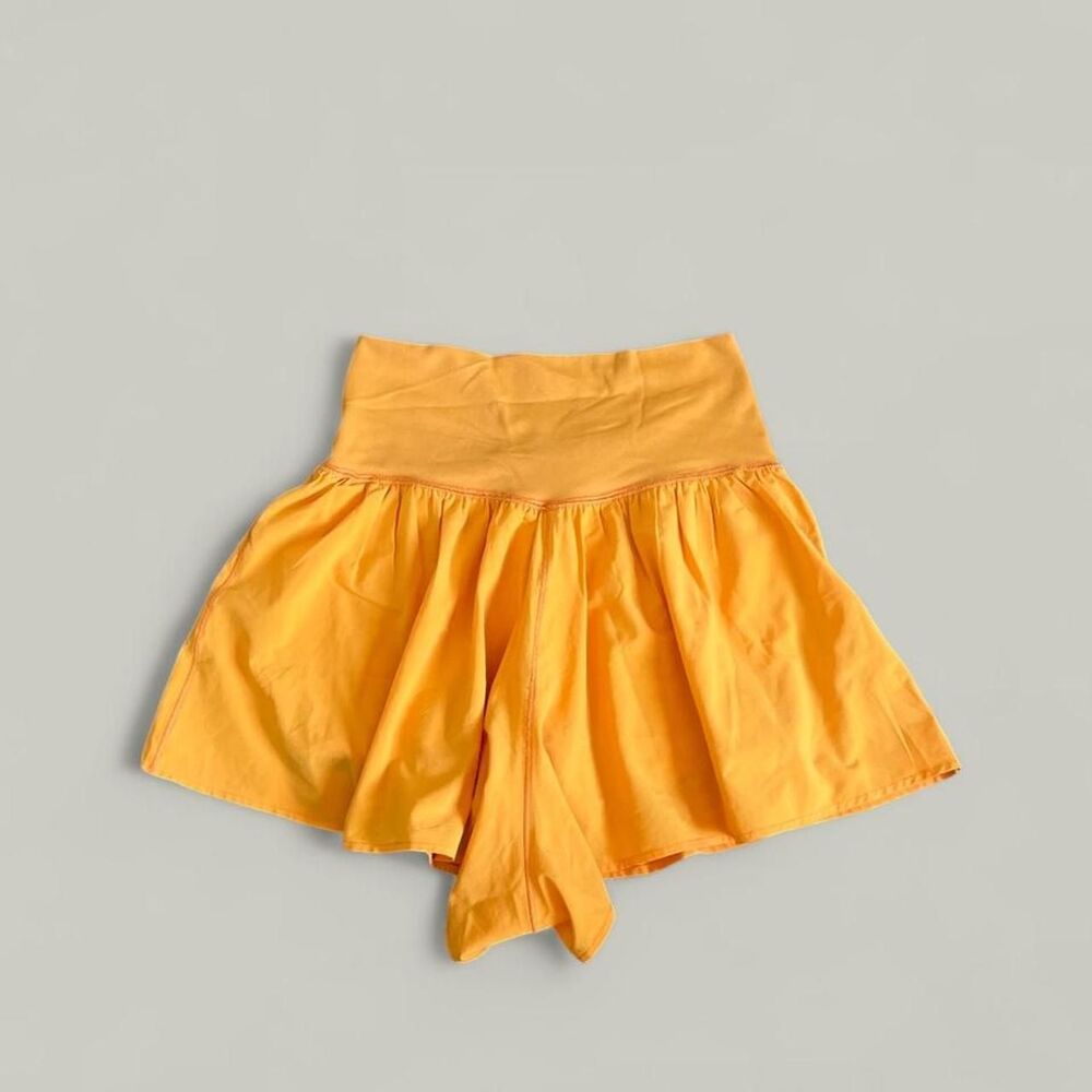 Aerie Women's Orange and Yellow Shorts - Picture 2 of 3